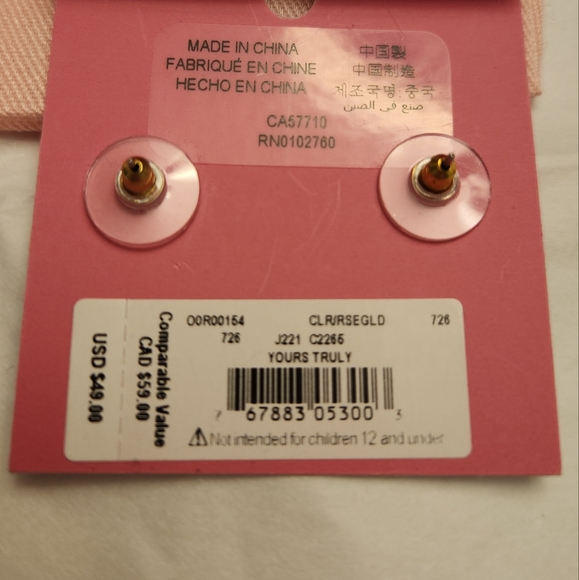 Yours Truly Pave Heart Studs - Picture 3 of 4